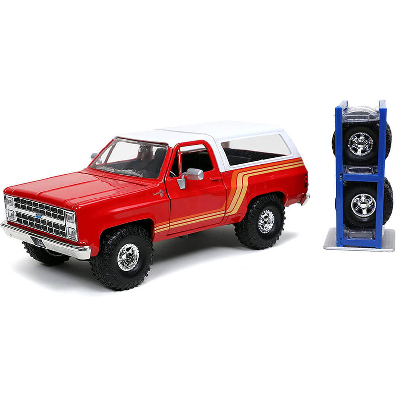 Just Trucks 1980 Chevy K5 Blazer 1:24スケール