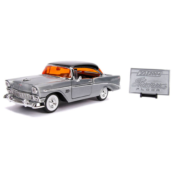 Showroom Floor 1956 Chevy Bel Air 1:24 Scale